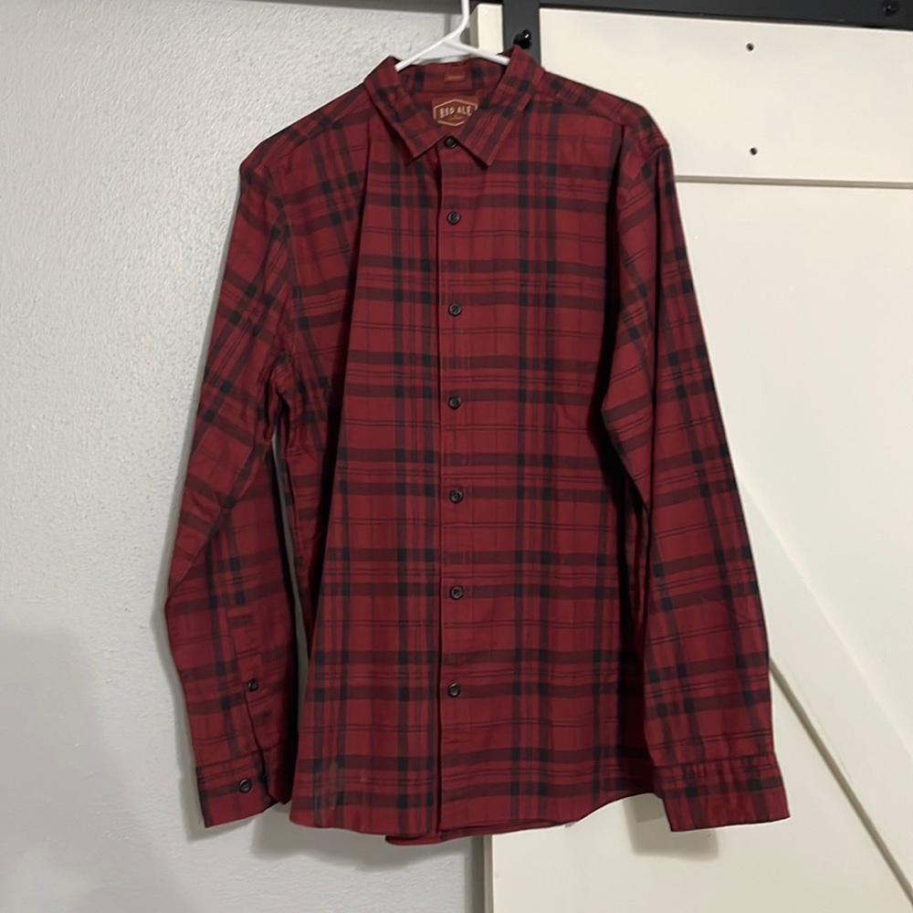 Red Ale by alesbury men’s long sleeve dress shirt